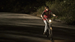 Imagine Stranger Things Sezonul 1 Episodul 1