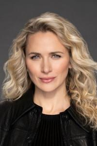 Imagine Shantel VanSanten