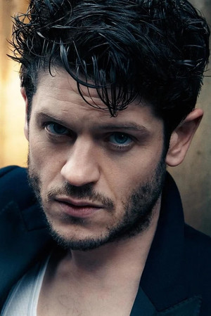 Imagine Iwan Rheon
